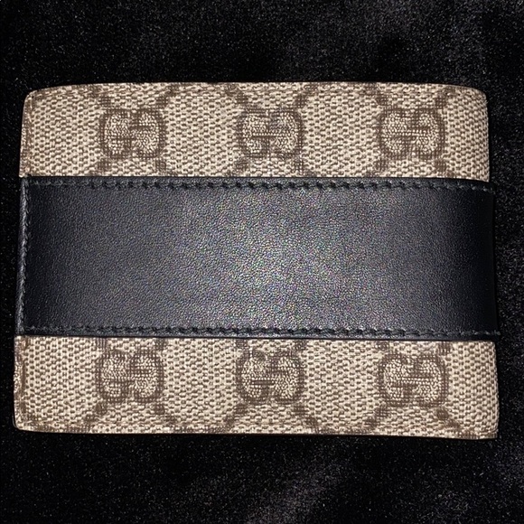 Gucci wallet GREAT CONDITION BRAND NEW - Picture 2 of 5